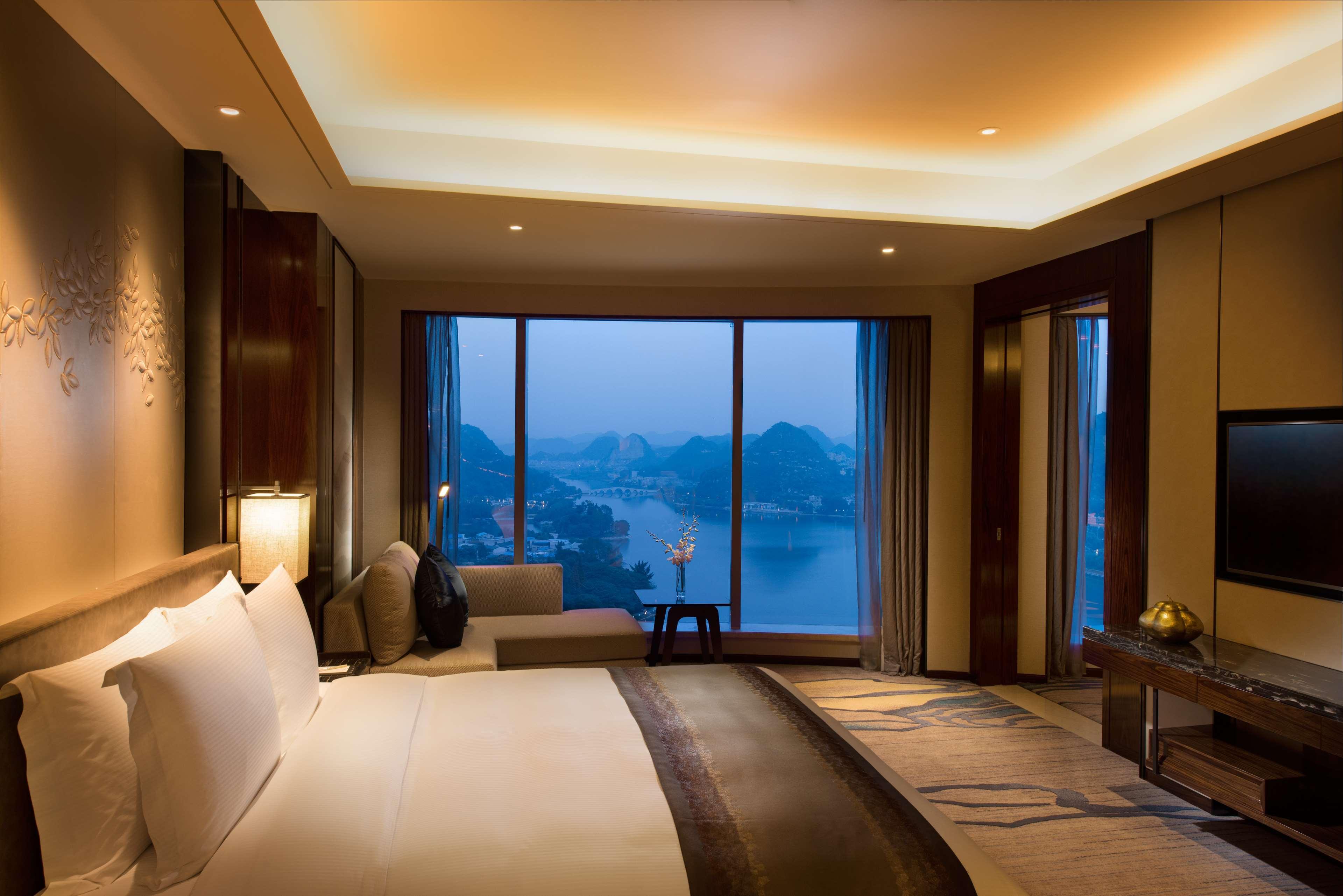 Doubletree By Hilton Hotel An Thuận Ngoại thất bức ảnh