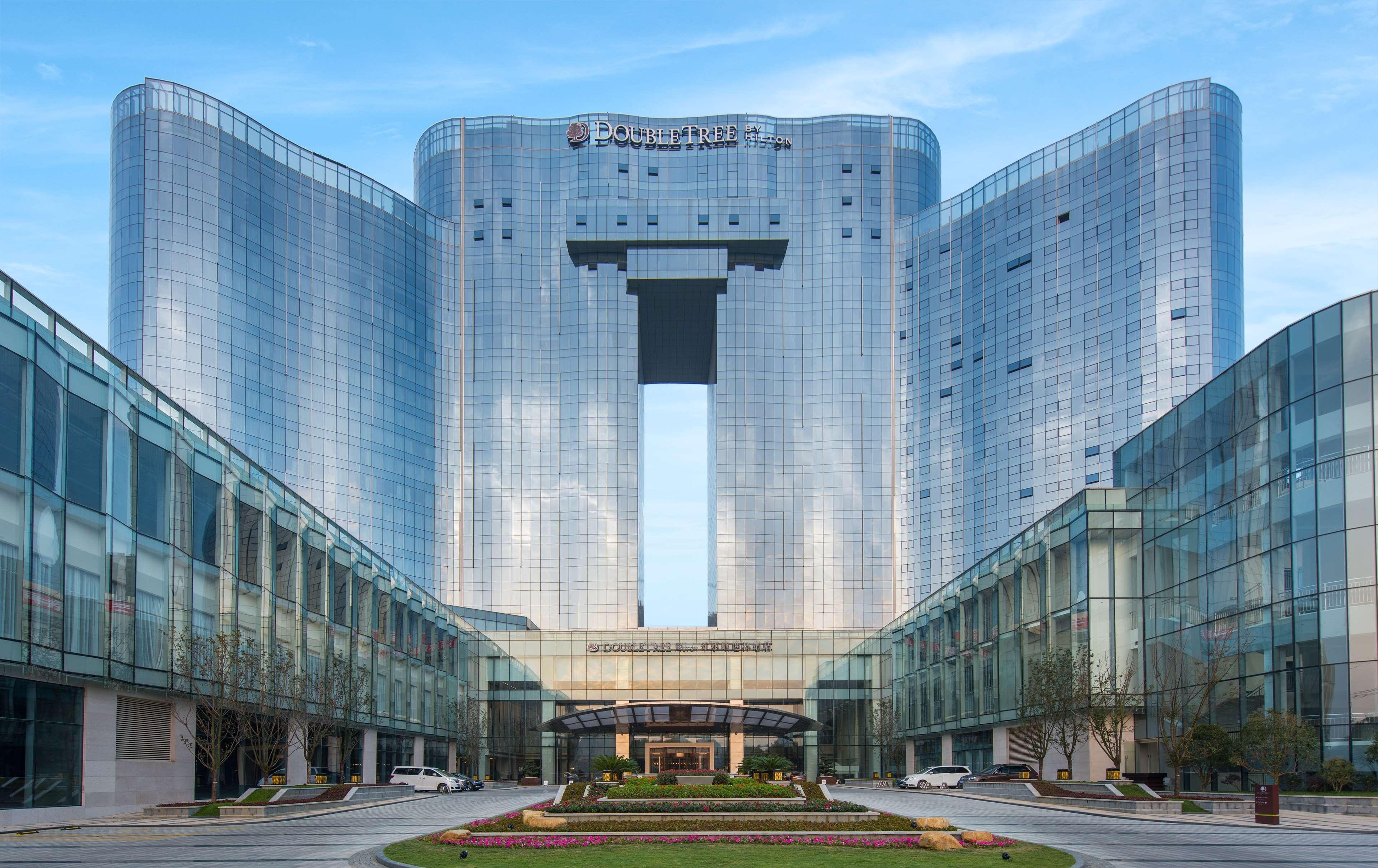 Doubletree By Hilton Hotel An Thuận Ngoại thất bức ảnh