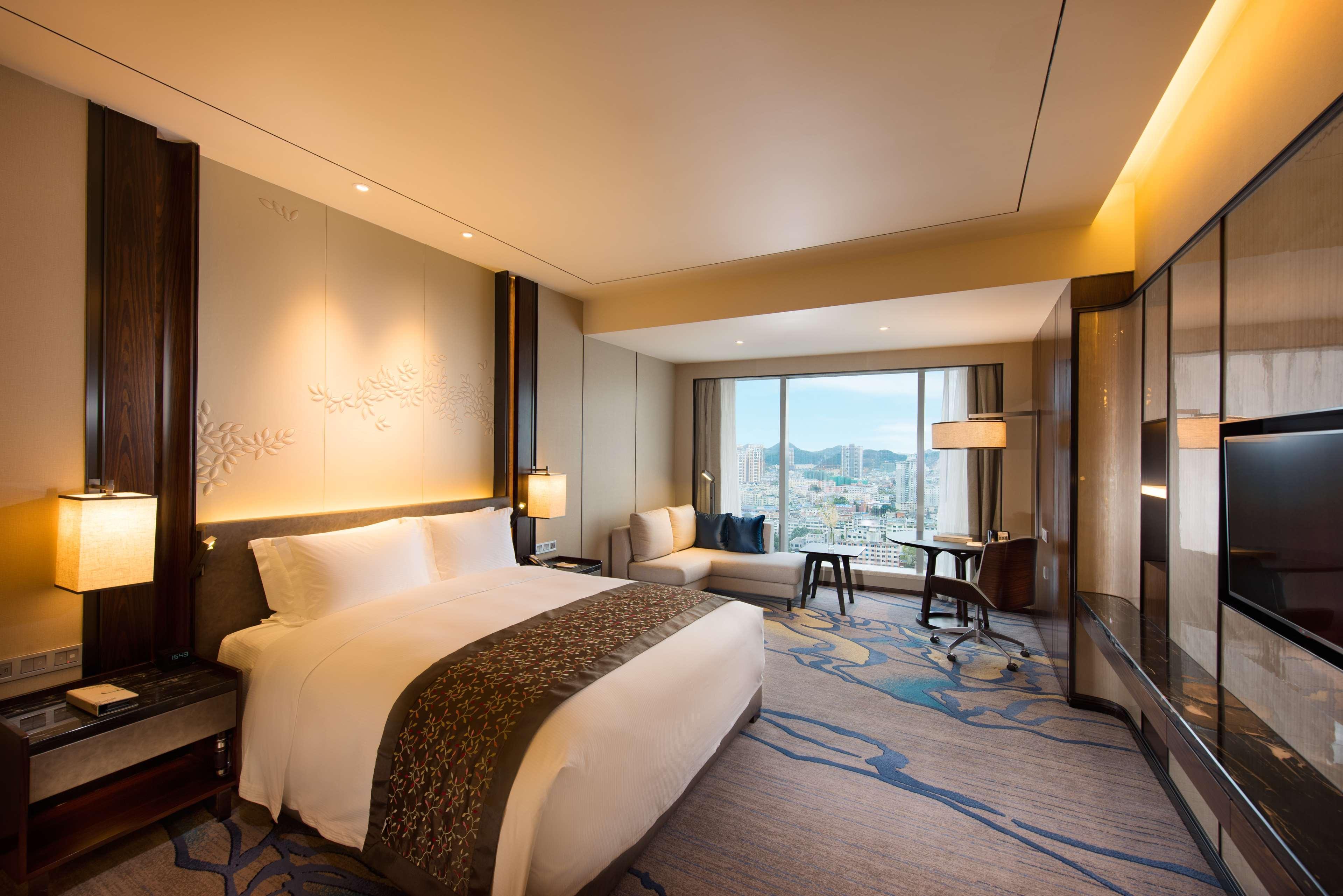 Doubletree By Hilton Hotel An Thuận Ngoại thất bức ảnh