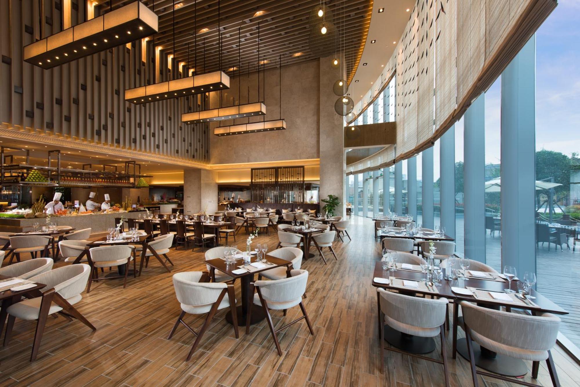 Doubletree By Hilton Hotel An Thuận Ngoại thất bức ảnh