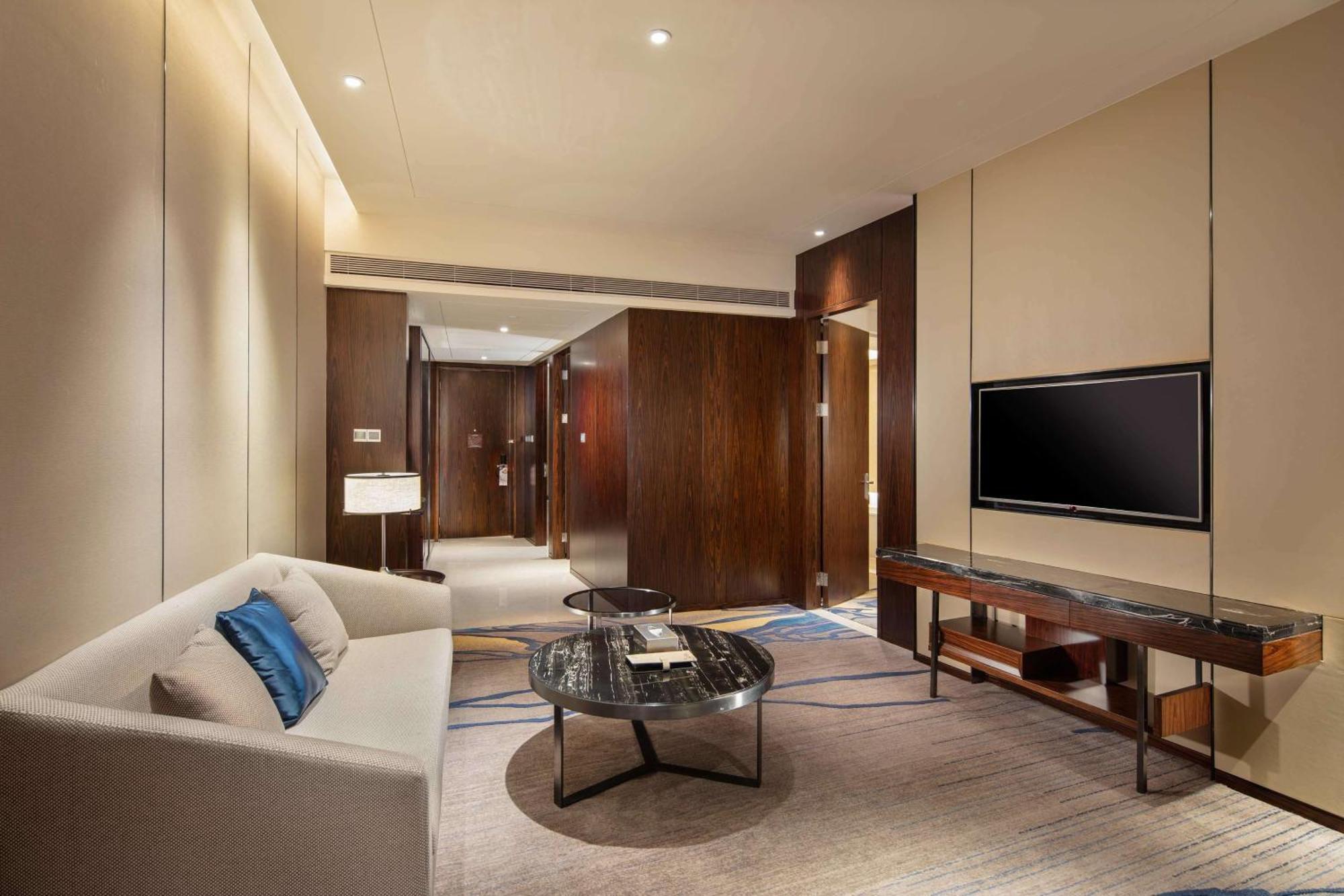 Doubletree By Hilton Hotel An Thuận Ngoại thất bức ảnh