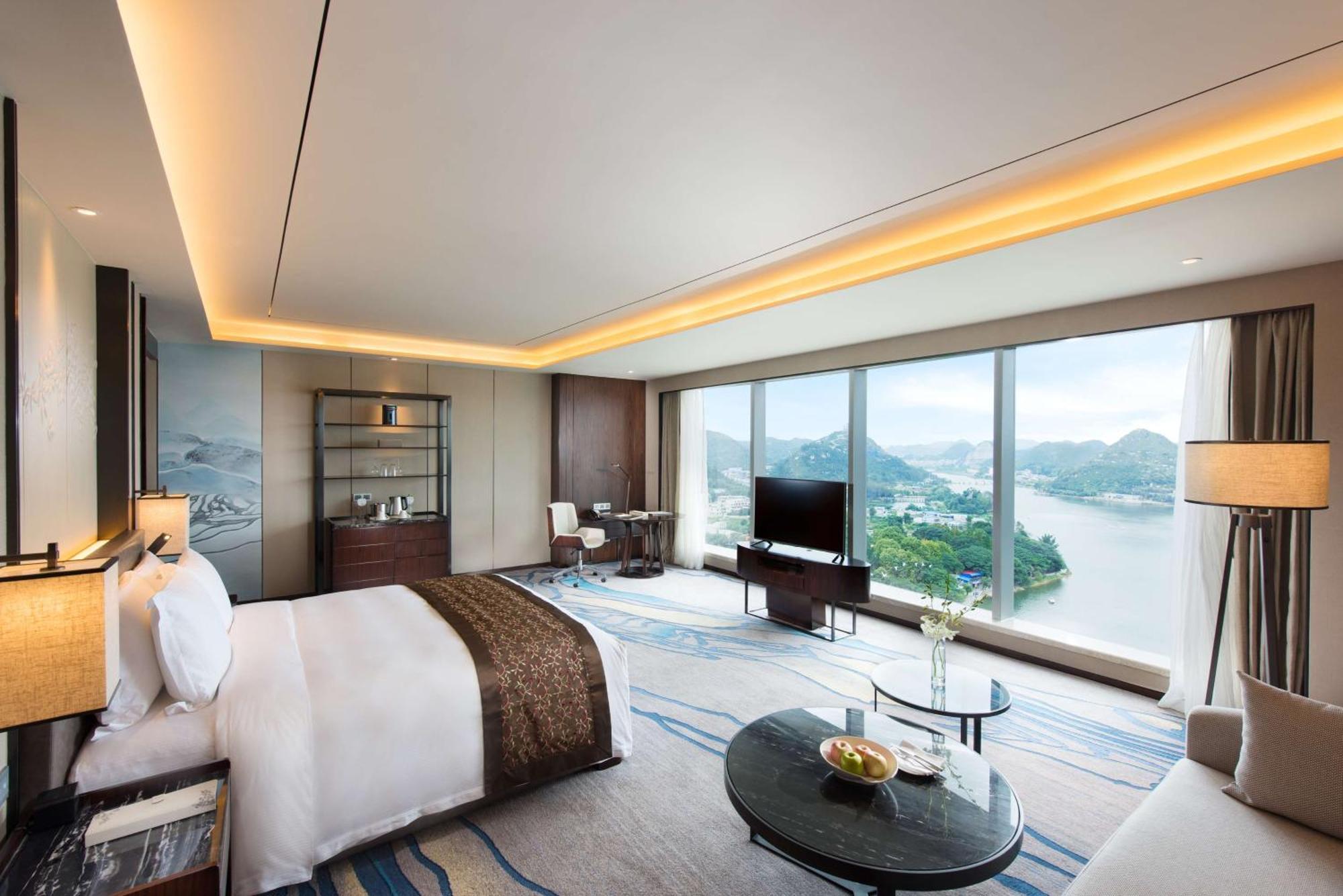 Doubletree By Hilton Hotel An Thuận Ngoại thất bức ảnh